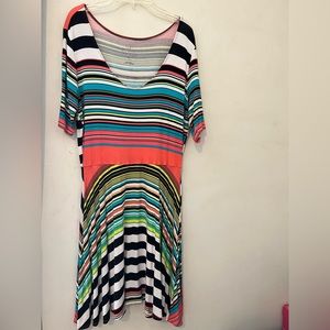 Decree dress, beautiful black white and coral multicolored stripe short sleeves